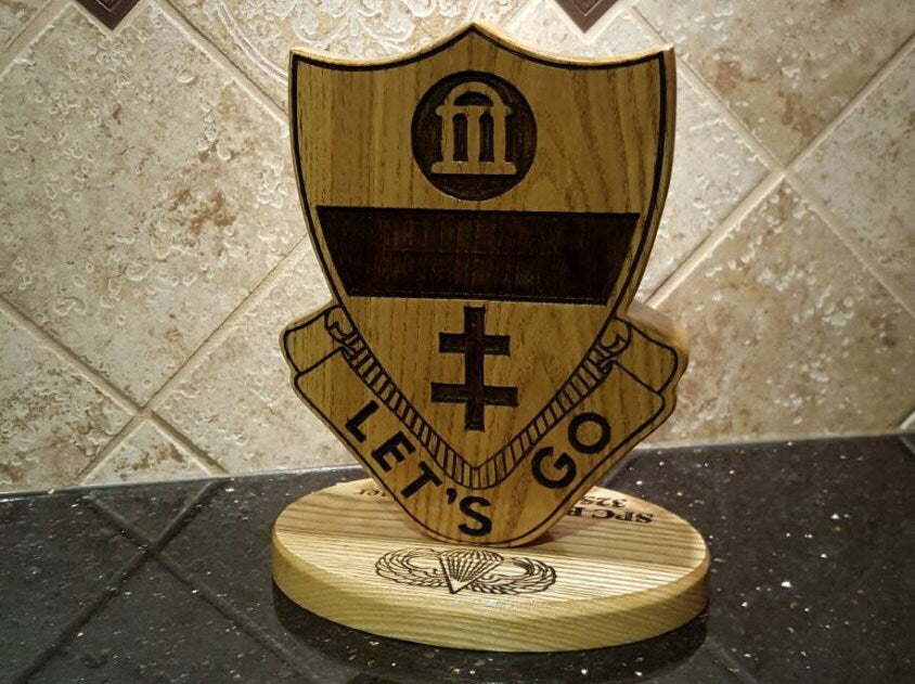 325th Airborne Infantry Regiment Desk Carving